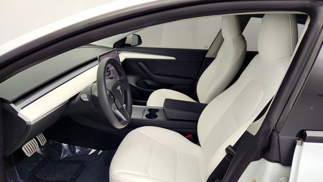 2022 Tesla Model 3 Performance AWD w/ White & Black Premium Interior - 23010742 - 23