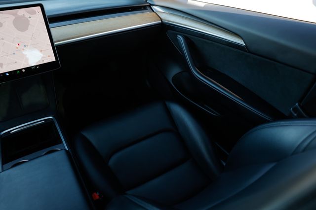 2022 Tesla Model 3 RWD - 22977462 - 26