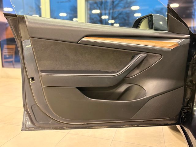 2022 Tesla Model 3 RWD - 22949170 - 16