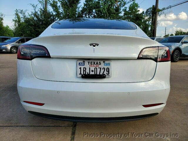 2022 Tesla Model 3 photo 9