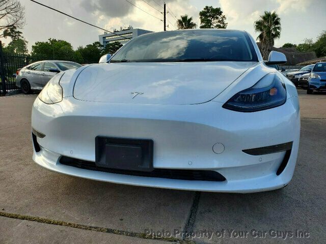 2022 Tesla Model 3 photo 2