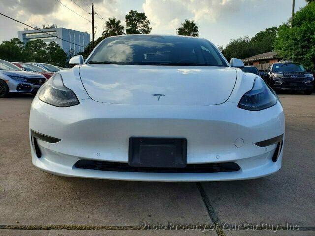 2022 Tesla Model 3 photo 3