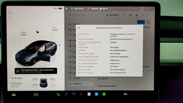 2022 Tesla Model 3 RWD w/ White and Black Partial Premium Interior - 23008174 - 14