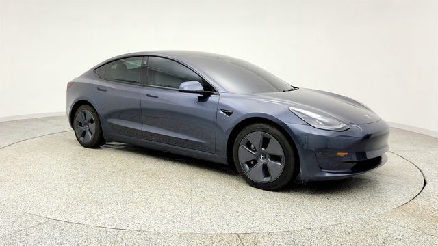 2022 Tesla Model 3 RWD w/ White and Black Partial Premium Interior - 23008174 - 2