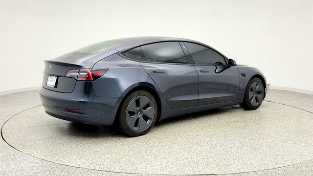 2022 Tesla Model 3 RWD w/ White and Black Partial Premium Interior - 23008174 - 4