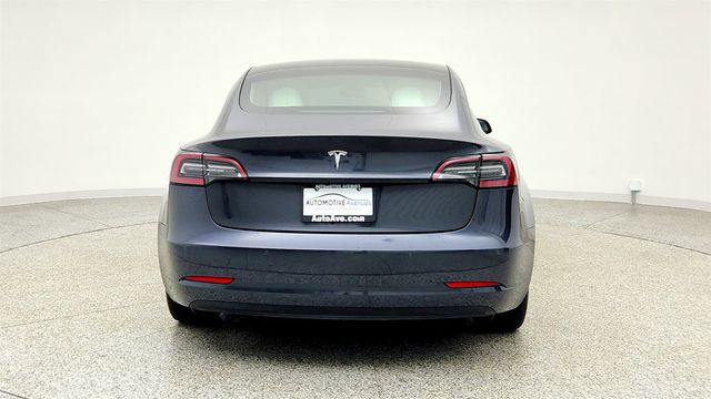2022 Tesla Model 3 RWD w/ White and Black Partial Premium Interior - 23008174 - 5