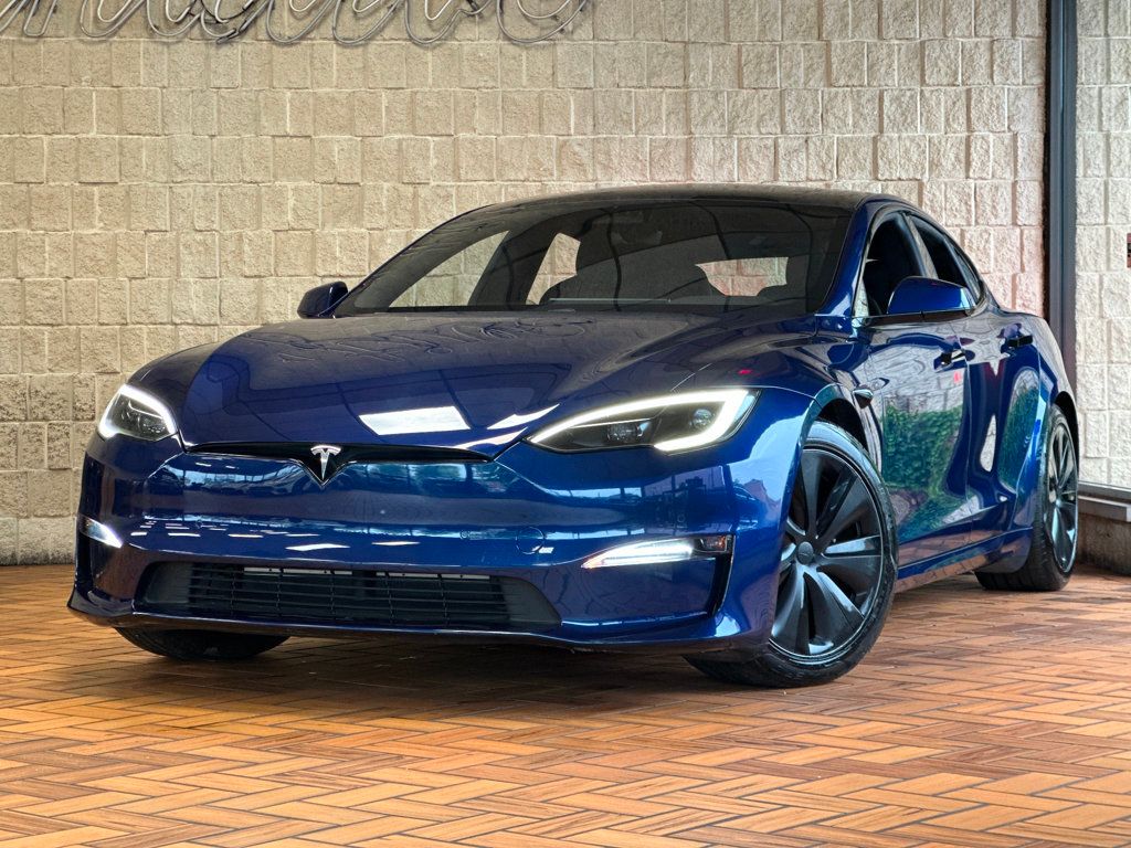 2022 Tesla Model S AWD photo 2