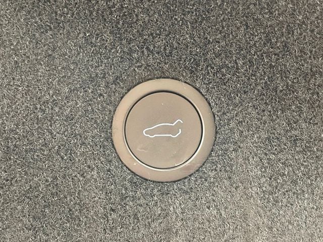 2022 Tesla Model S AWD - 22949789 - 18