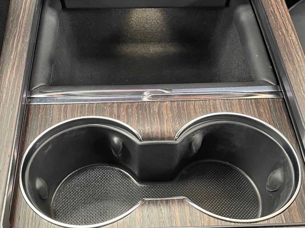 2022 Tesla Model S AWD - 22949789 - 43