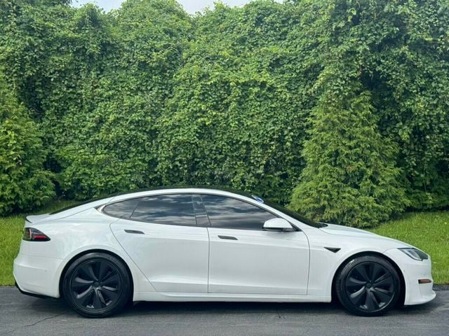 2022 Tesla Model S AWD - 23062510 - 9