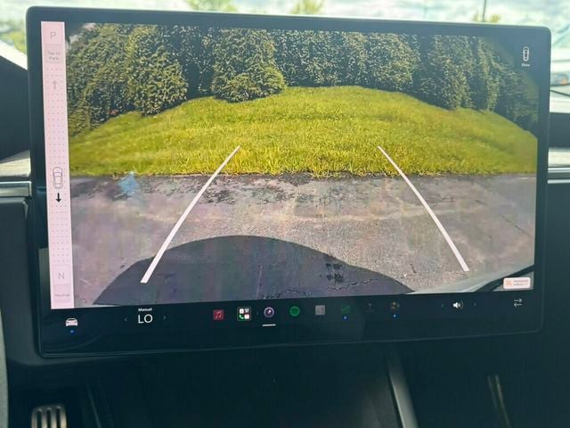 2022 Tesla Model S AWD - 23062510 - 29