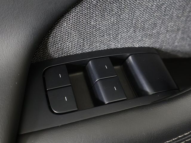 2022 Tesla Model S AWD - 22999766 - 46