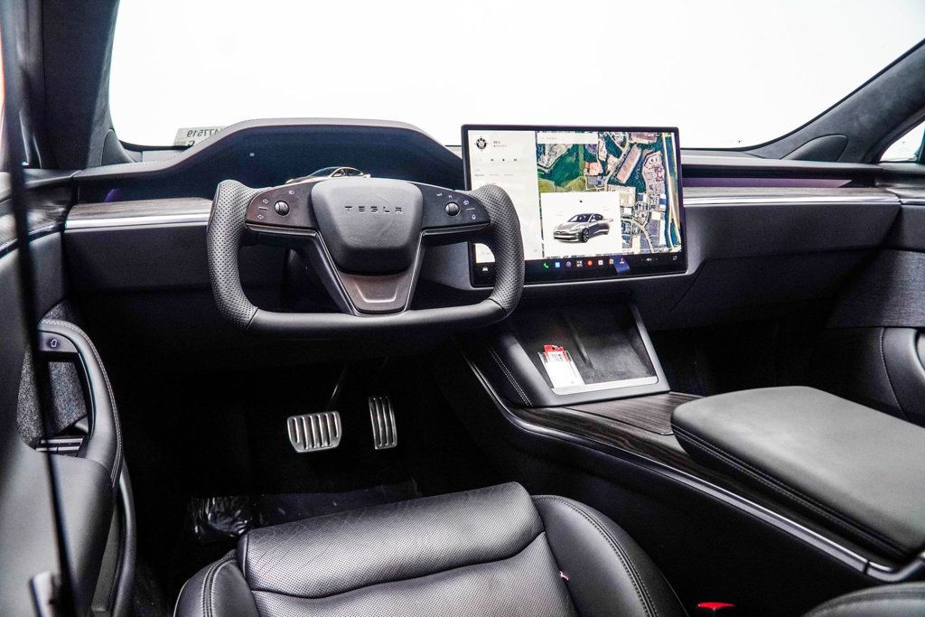 Tesla Model S photo 18