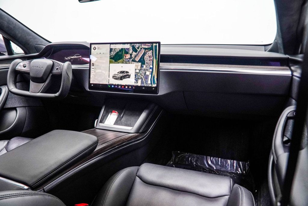 Tesla Model S photo 21