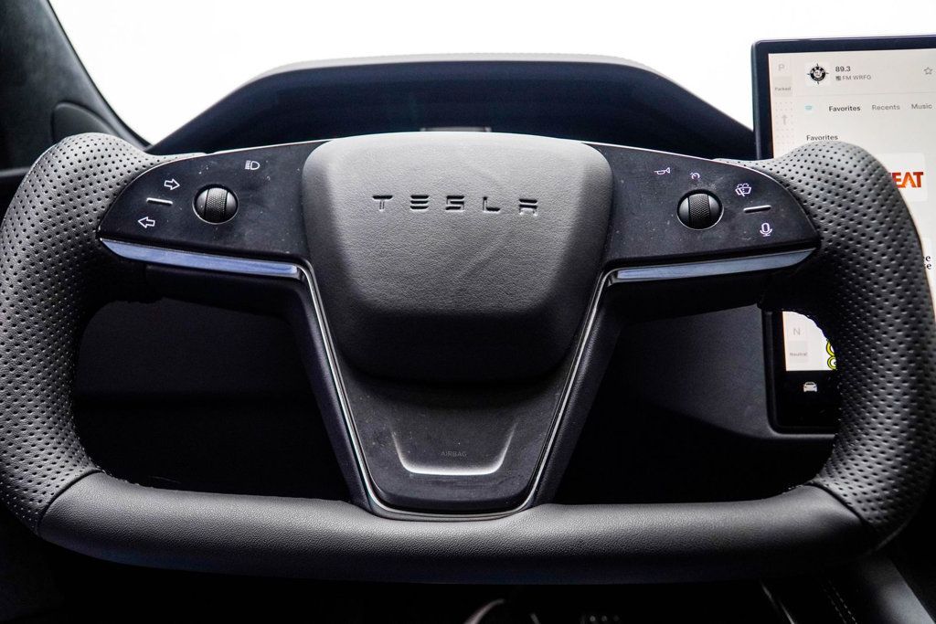 Tesla Model S photo 33