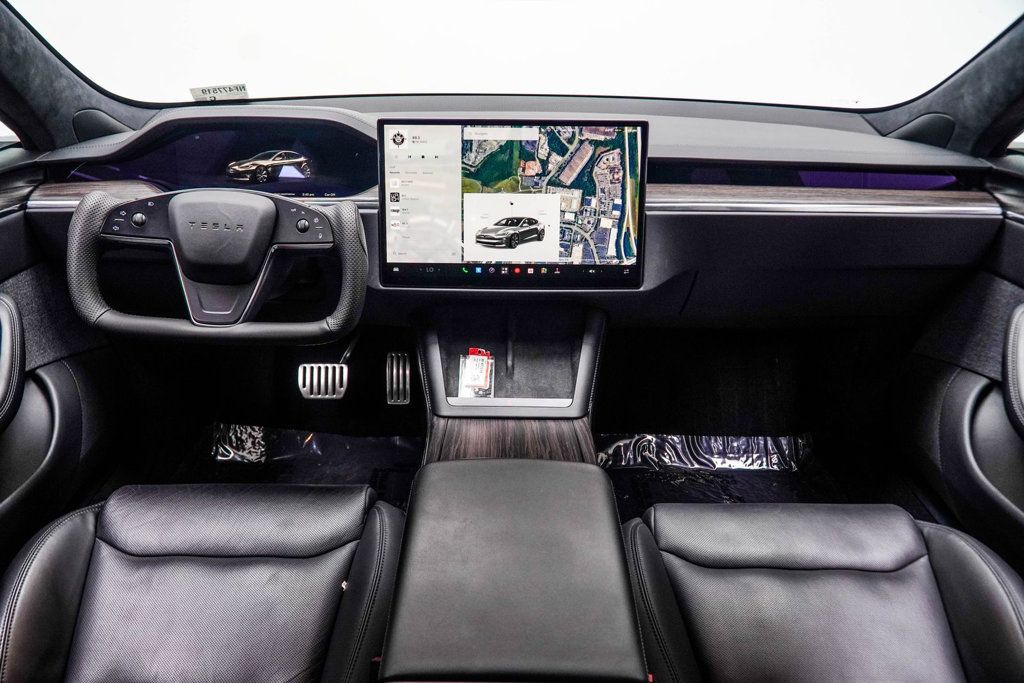 Tesla Model S photo 5