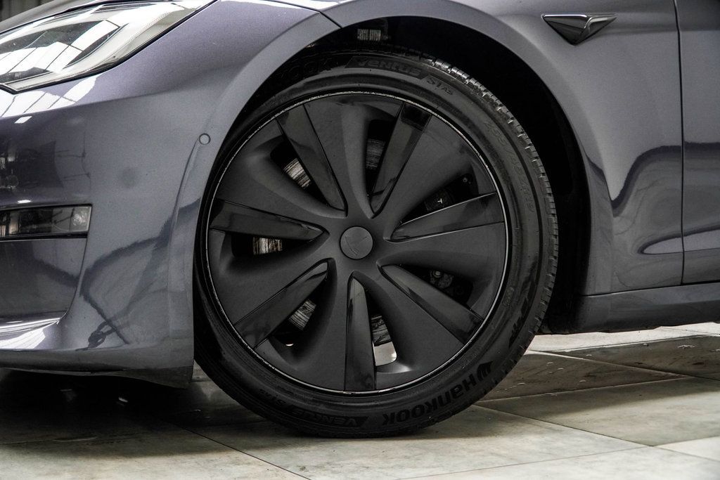 Tesla Model S photo 6