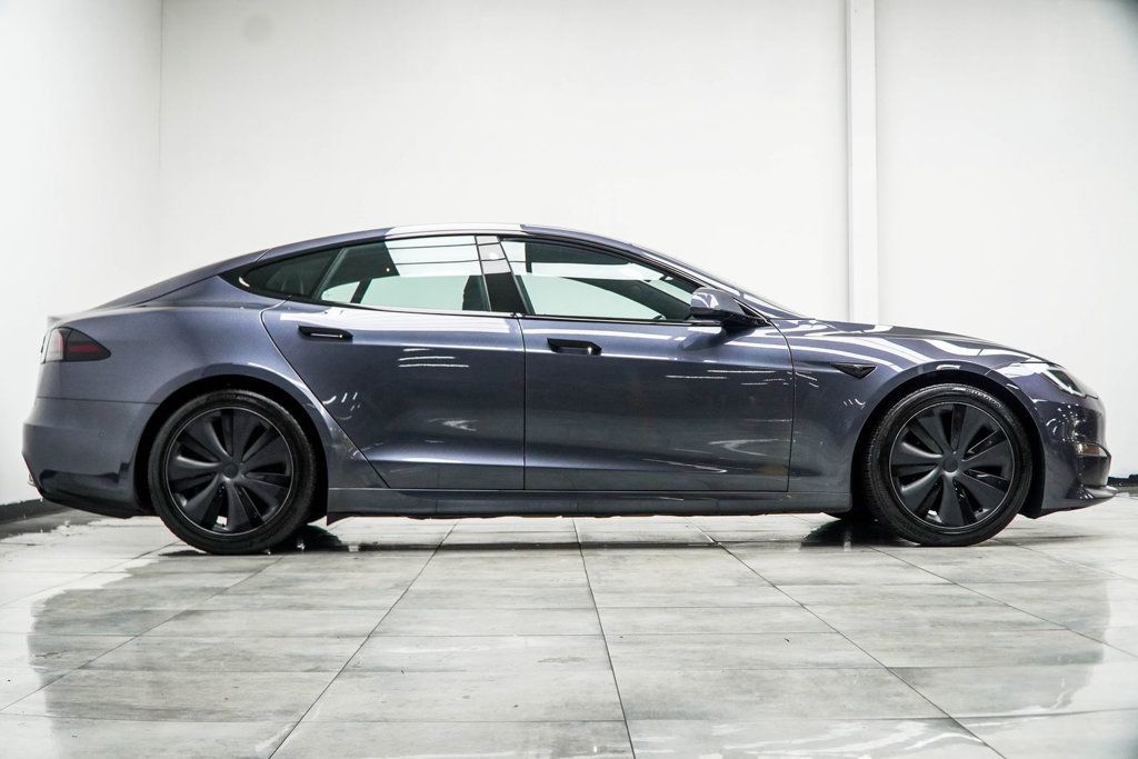 Tesla Model S photo 7