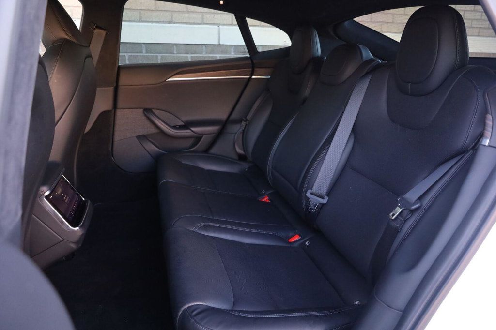 Tesla Model S photo 24