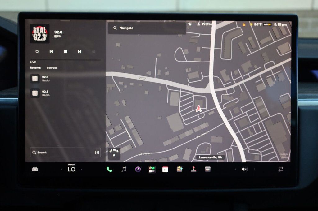 Tesla Model S photo 40