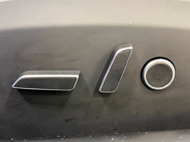 2022 Tesla Model S AWD - 22956198 - 42