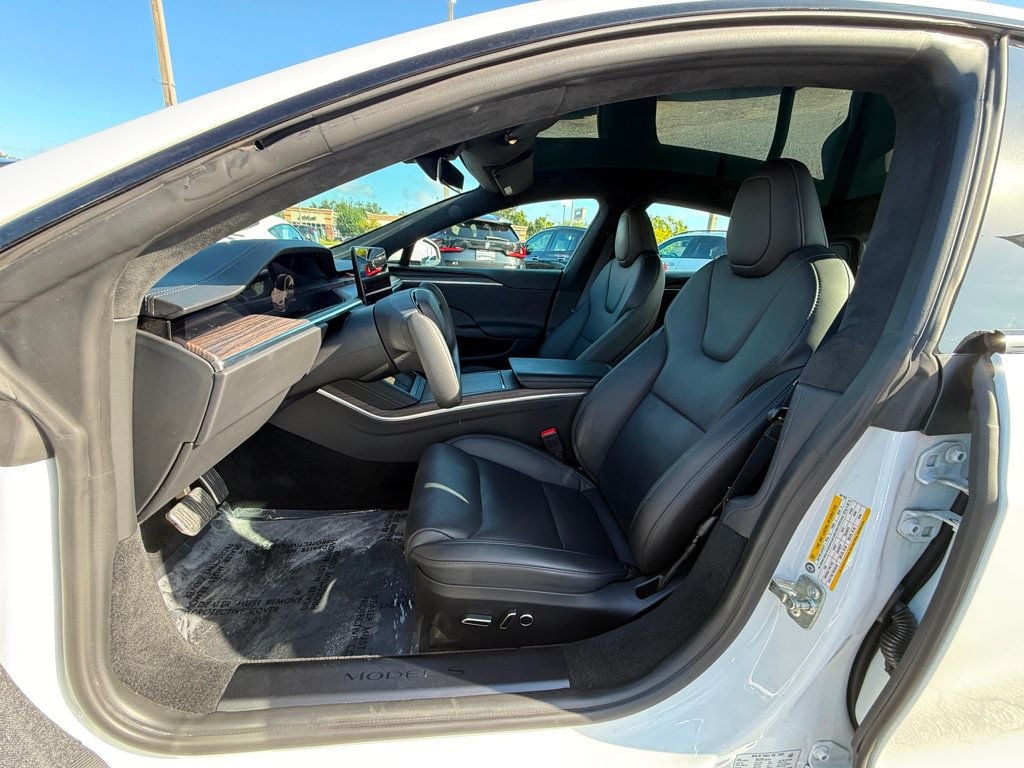 2022 Tesla Model S photo 8