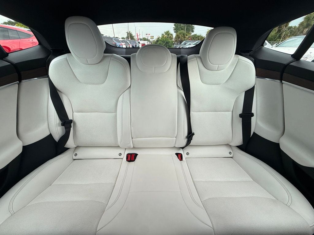 2022 Tesla Model S AWD - 23042808 - 16