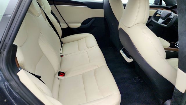 2022 Tesla Model S AWD w/ 21inch Wheels - 23002249 - 27