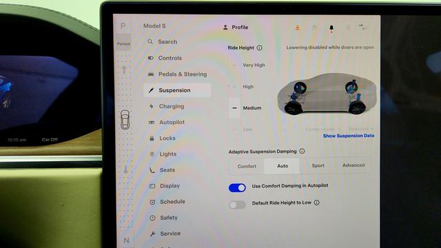 2022 Tesla Model S AWD with Cream Premium Interior - 22964417 - 17
