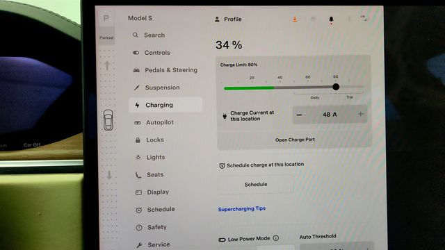 2022 Tesla Model S AWD with Cream Premium Interior - 22964417 - 18