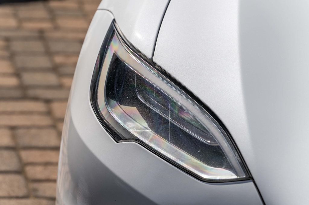 2022 Tesla Model S Custom steering yoke! White Interior! - 22394026 - 9