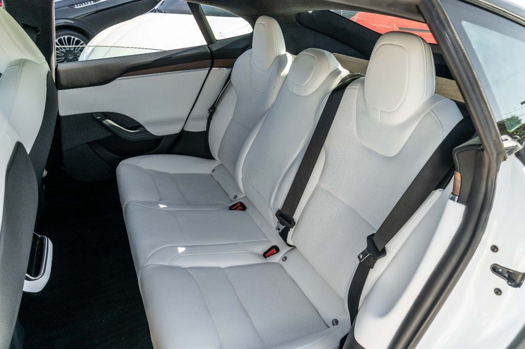 2022 Tesla Model S Custom steering yoke! White Interior! - 22394026 - 33
