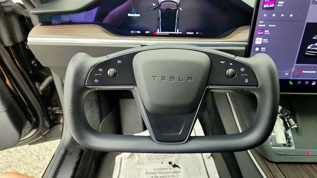 2022 Tesla Model S Long Range AWD w/ 21'' Arachnid Wheels - 23079919 - 12
