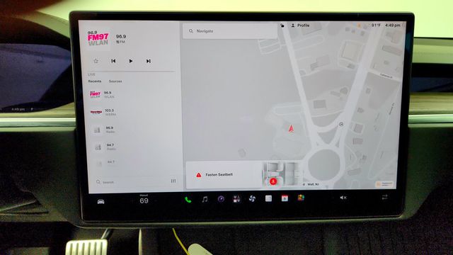 2022 Tesla Model S Long Range AWD w/ 21'' Arachnid Wheels - 23079919 - 24