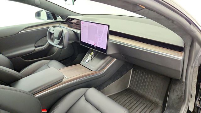 2022 Tesla Model S Long Range AWD w/ 21'' Arachnid Wheels - 23079919 - 31
