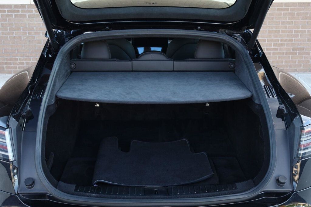 Tesla Model S photo 14