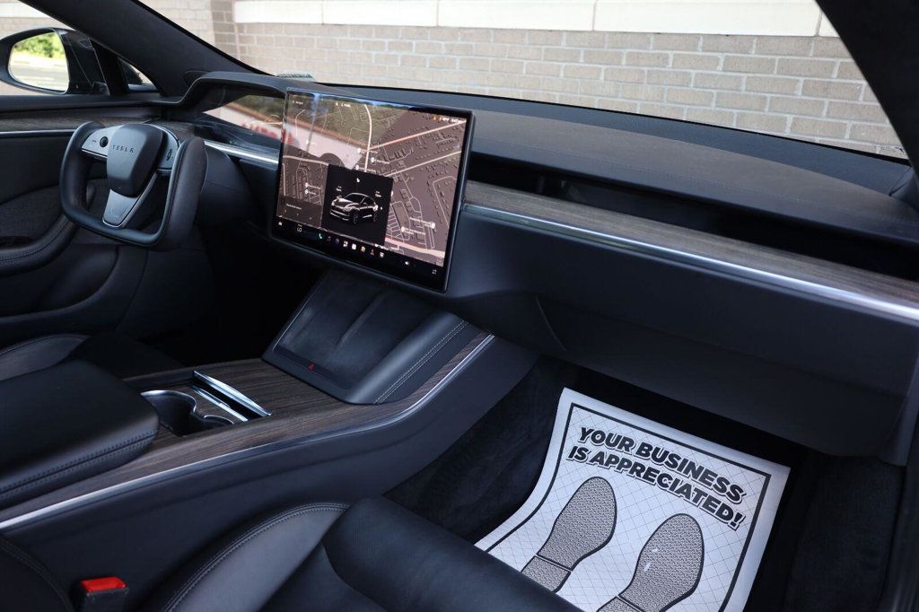 Tesla Model S photo 26