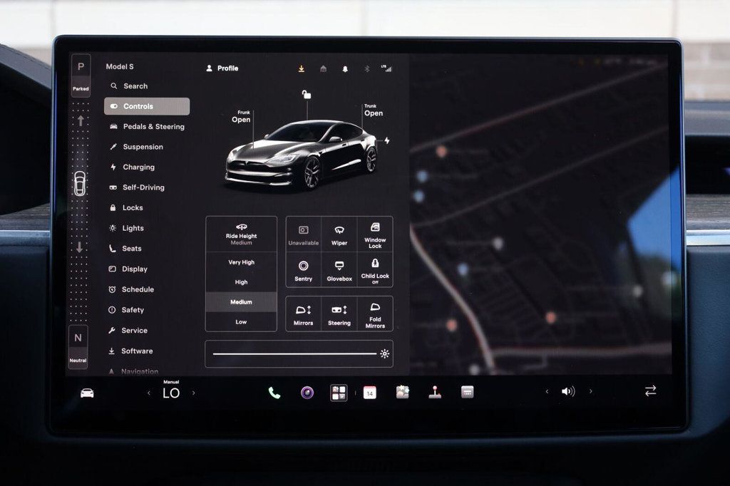 Tesla Model S photo 40