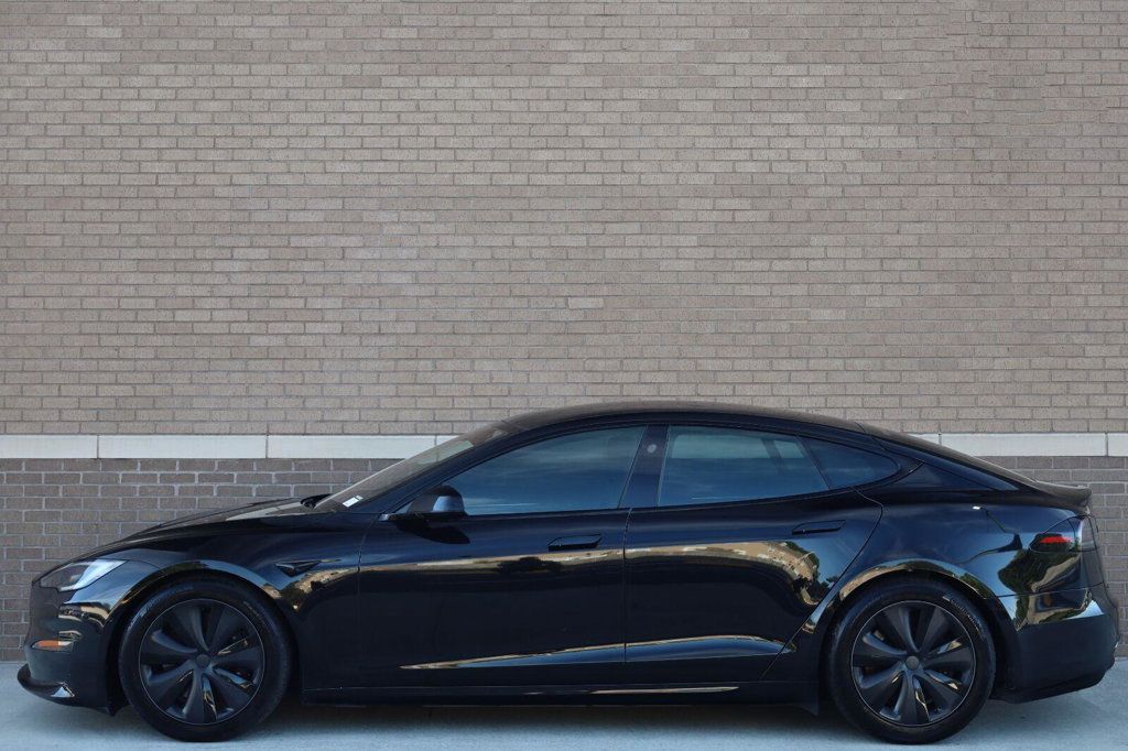 Tesla Model S photo 2