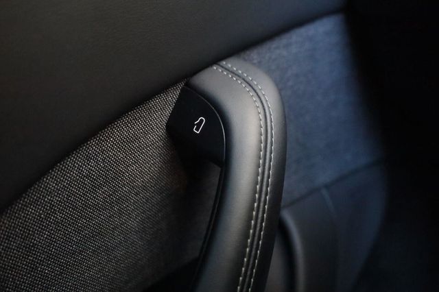2022 Tesla Model S Long Range Palladium - 23083413 - 34