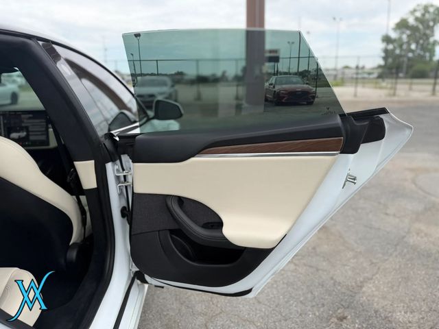 2022 Tesla Model S Long Range Sedan 4D - 23046642 - 17