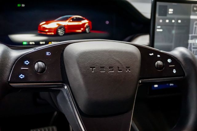 2022 Tesla Model S *Model S AWD* *21-Inch Arachnid Wheels* *1-Owner* - 23029877 - 56