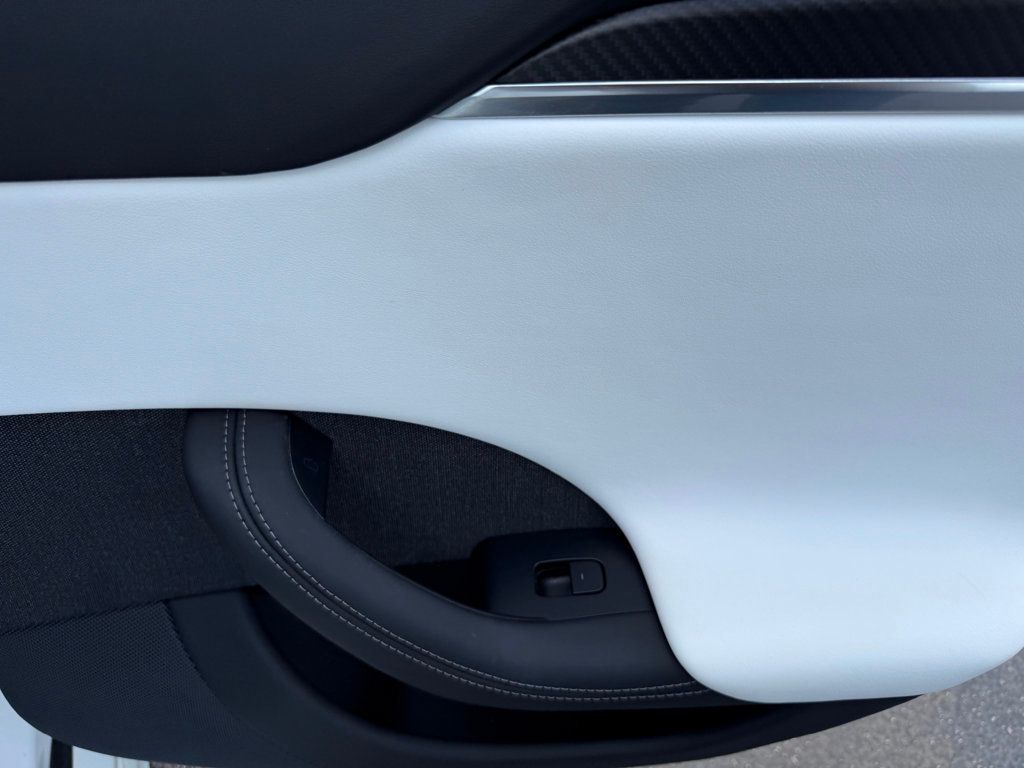 2022 Tesla Model S **MODEL S PLAID**WHITE ON WHITE** - 23013246 - 33