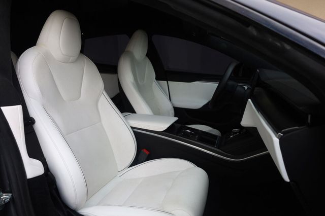2022 Tesla Model S Plaid - 23072890 - 21