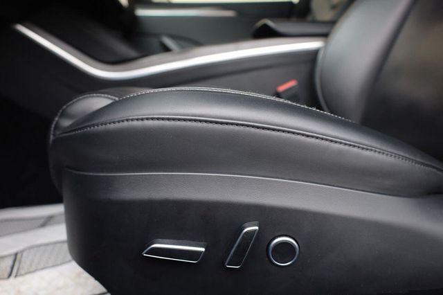 2022 Tesla Model S Plaid - 23085032 - 18