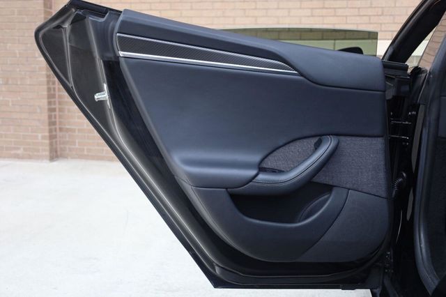 2022 Tesla Model S Plaid - 23085032 - 19