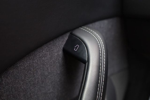 2022 Tesla Model S Plaid - 23085032 - 35