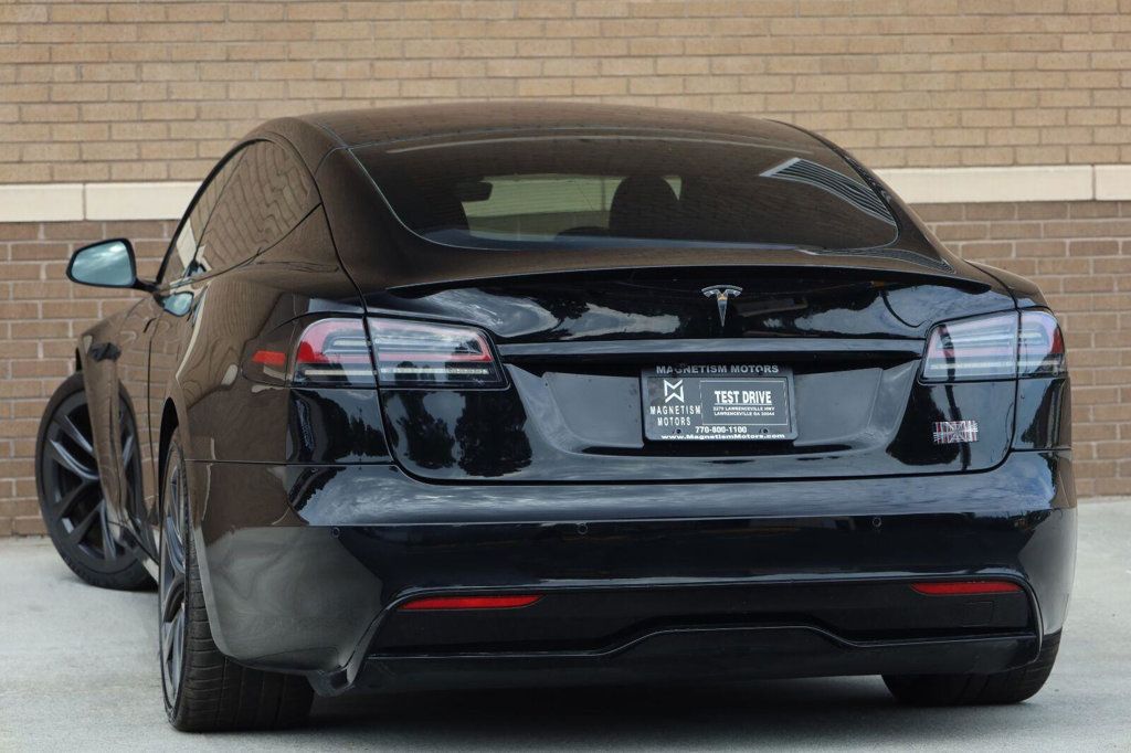 Tesla Model S photo 9