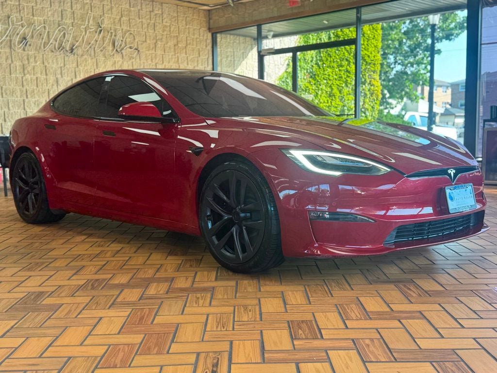 2022 Tesla Model S Plaid AWD photo 10