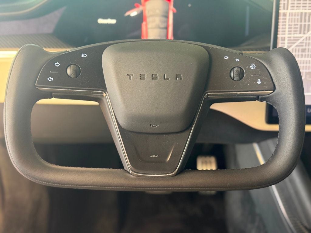 2022 Tesla Model S Plaid AWD photo 17